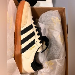 Adidas Samba Cream/black/white size 6.5 & 10